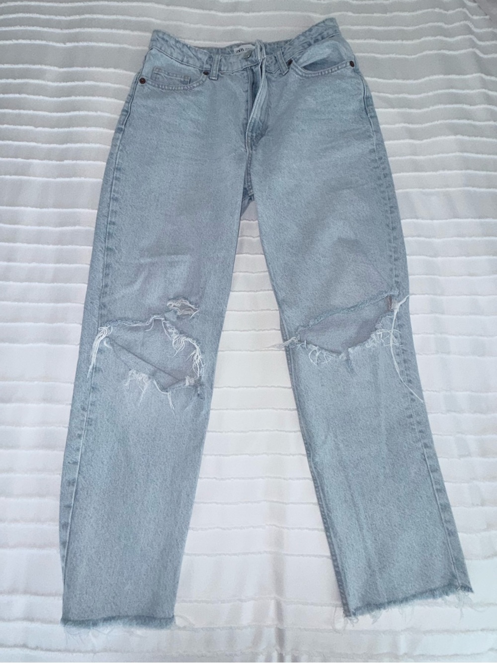ZARA Light Blue Denim Jeans with Frayed Hem